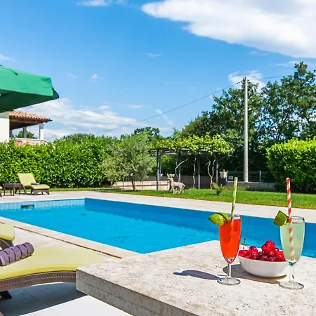 Fantasia Vakantiehuis Pula